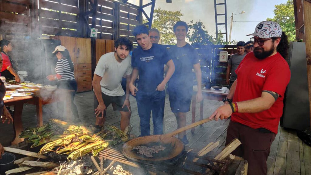 Group of people during their visit to the a an Amazon kichwa community for a chocolate experience